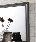 Traditional Queen 5 Piece Storage Bedroom Set in Gray Wood