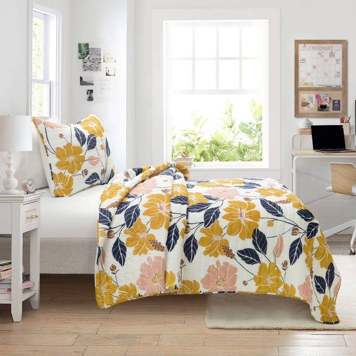 Lucia Abstract Floral Cotton Quilt Set