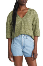 Treasure & Bond Women's Lace Trim V-Neck Blouse in Green Rowan Floral, Size Medium