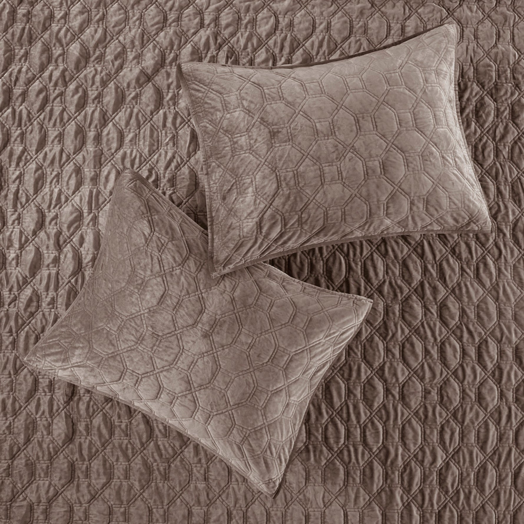 3 Piece Velvet Quilt Set Taupe Full/Queen