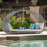 Abigal Outdoor Wicker Daybed With Cushion