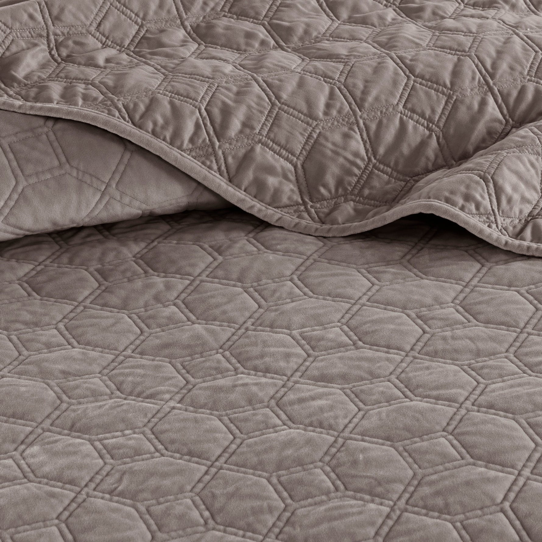3 Piece Velvet Quilt Set Taupe Full/Queen