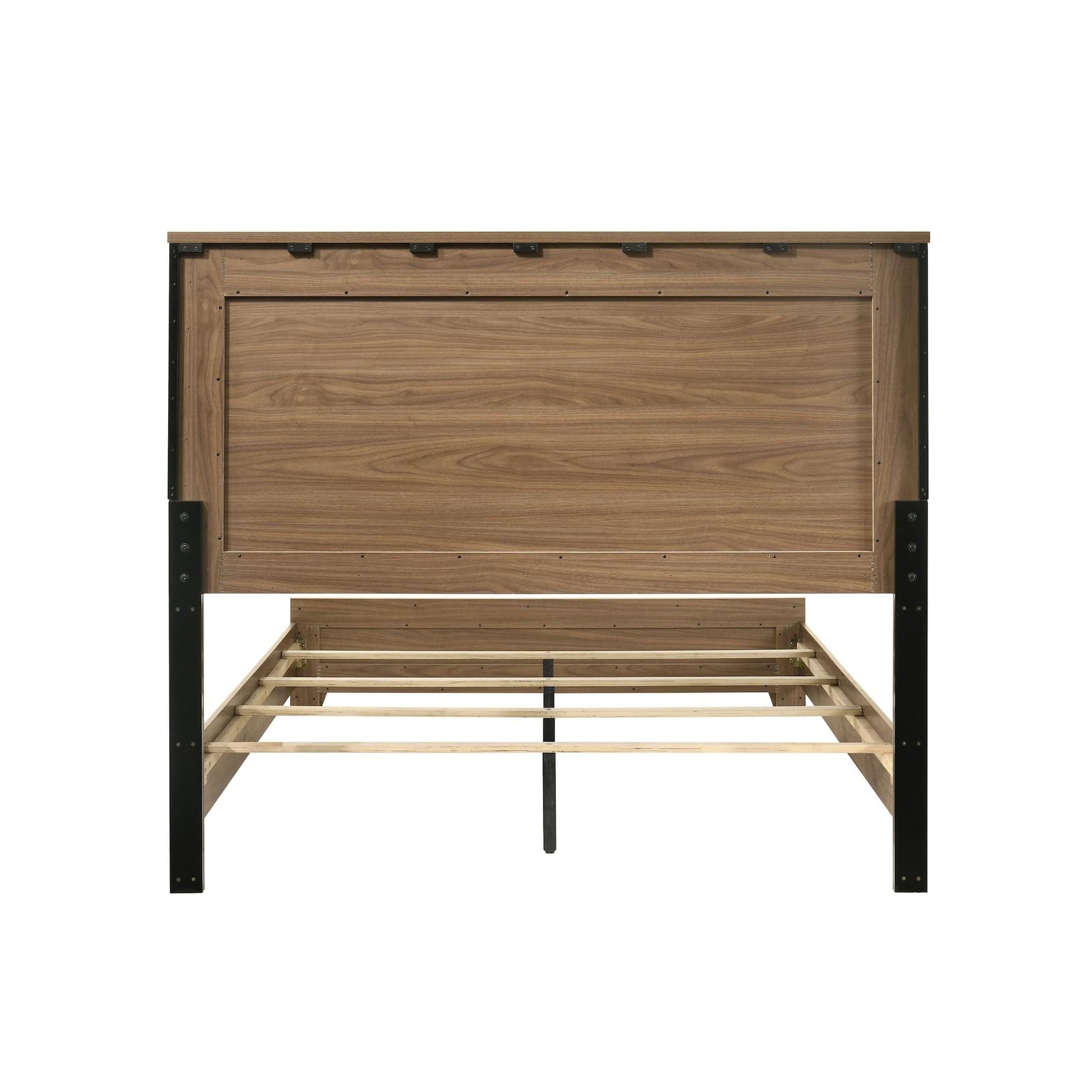 Walnut / Chestnut 3pc Queen Size Bedroom Set with Nightstands