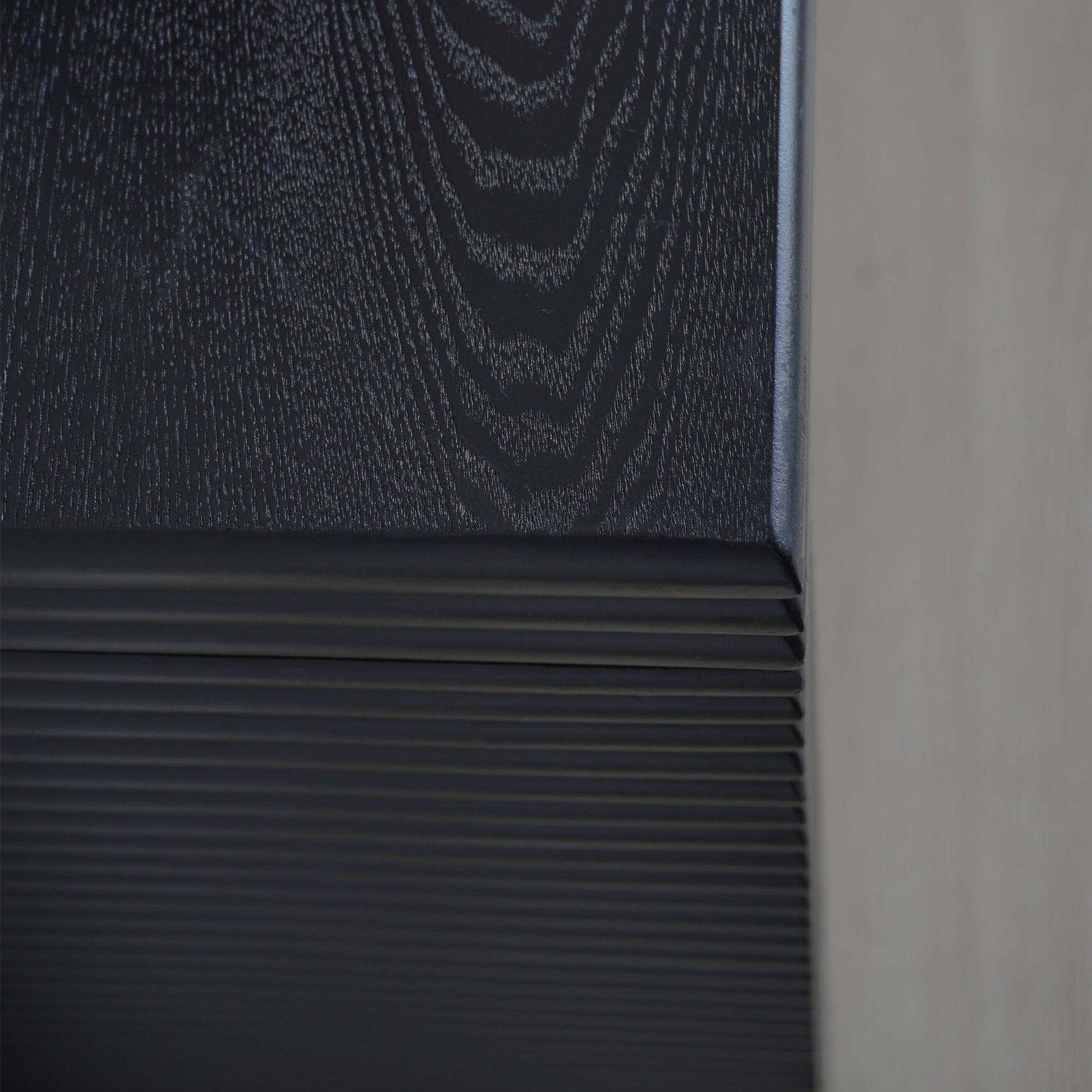 47" Modern Black Wood Console Table with Ribbed Legs
