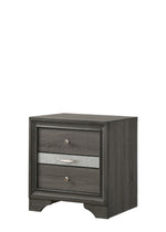 Traditional Queen 5 Piece Storage Bedroom Set in Gray Wood