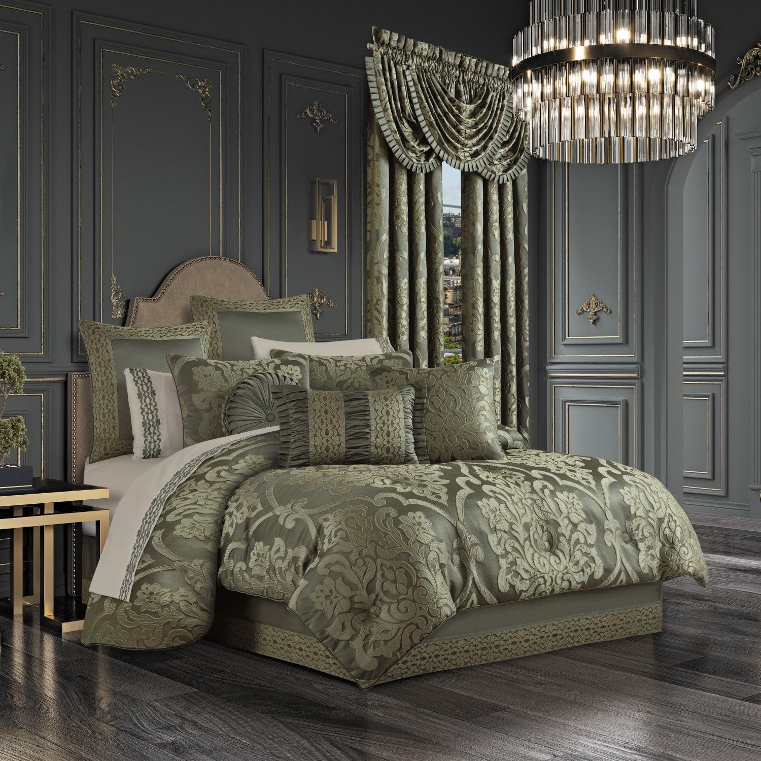 Santino Jade Queen Comforter Set - 4 Piece