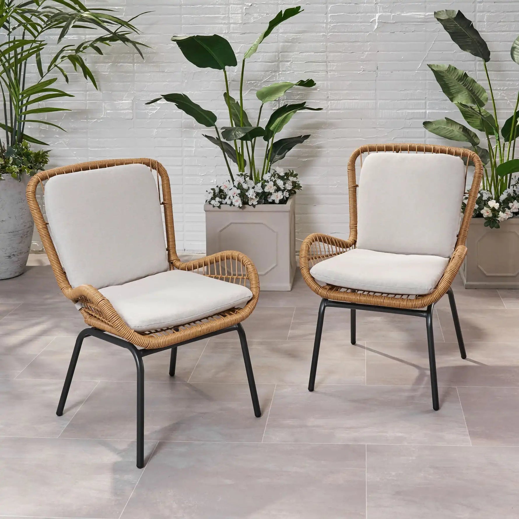 Outdoor Wicker Club Chair With Cushions (Set of 2)