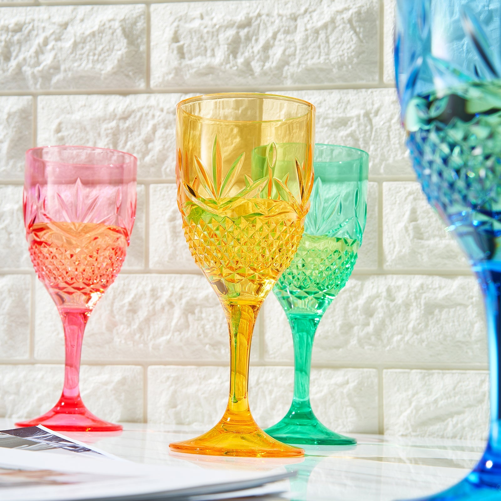 Onix Acrylic Crystal, Stemmed Wine Glassware, Set of 4