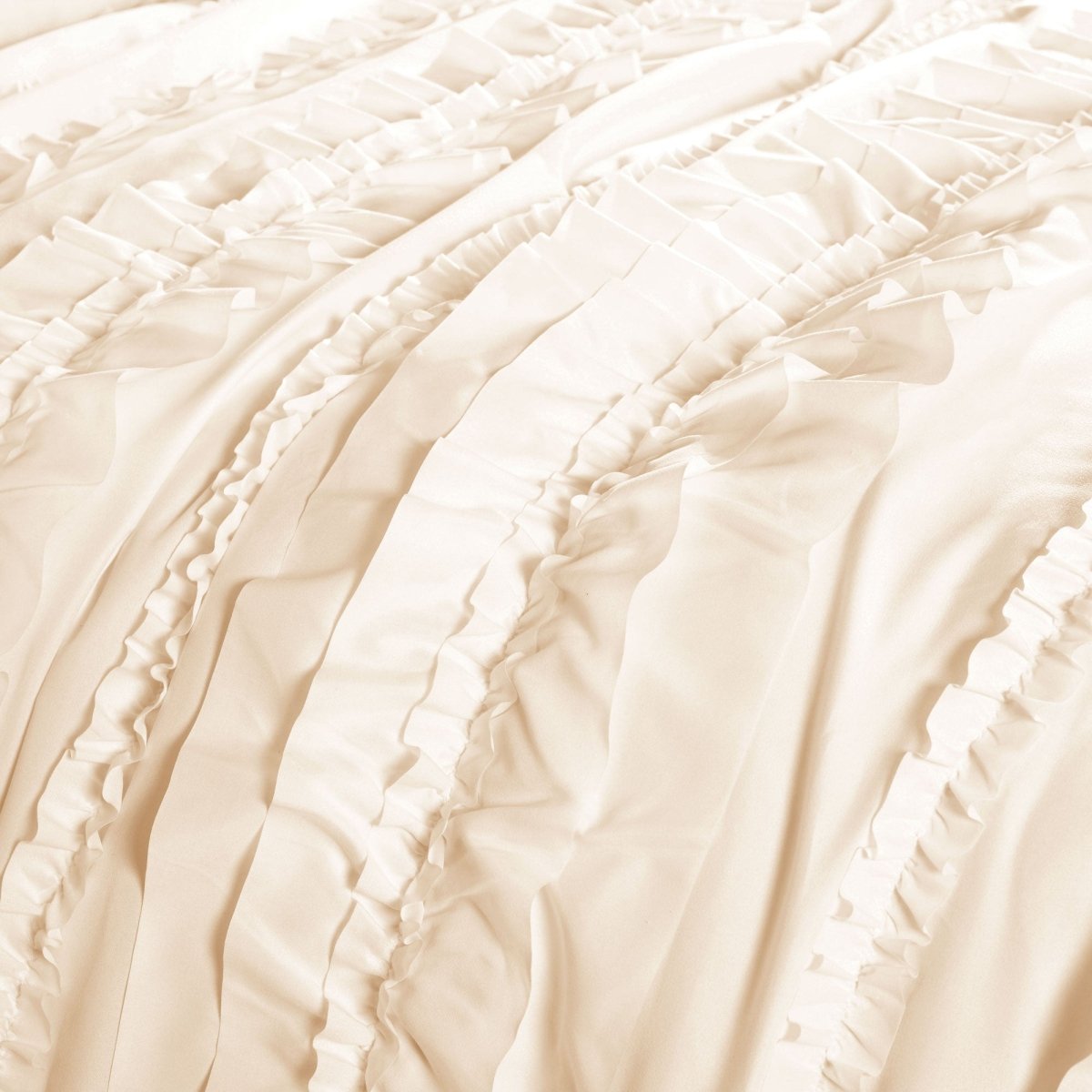 Belle Comforter Set