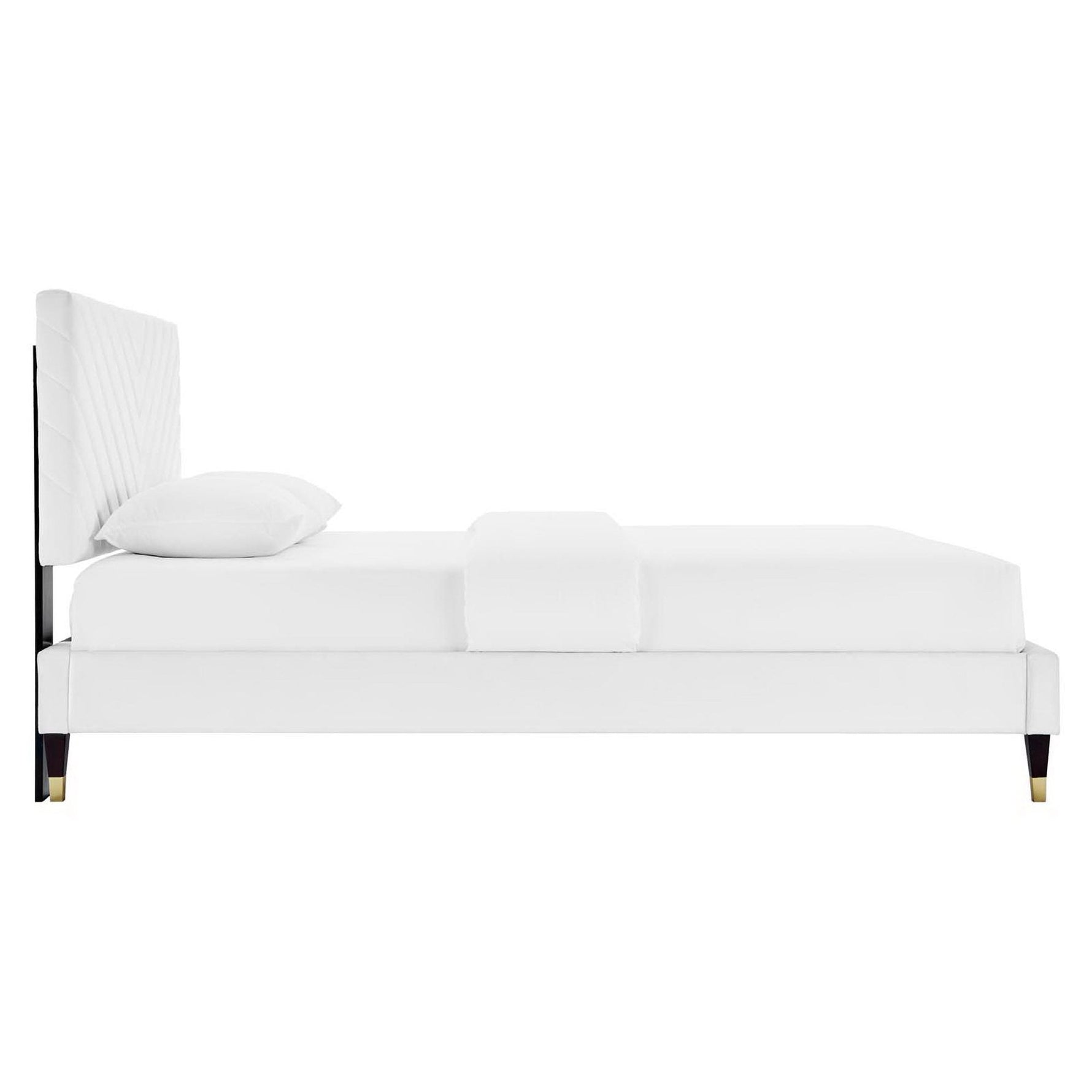 Roxanne Performance Velvet Queen Platform Bed by Modway