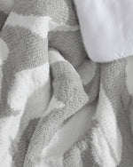 Snug Casablanca Comforter