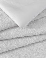 Cloud Silque Stitch Comforter