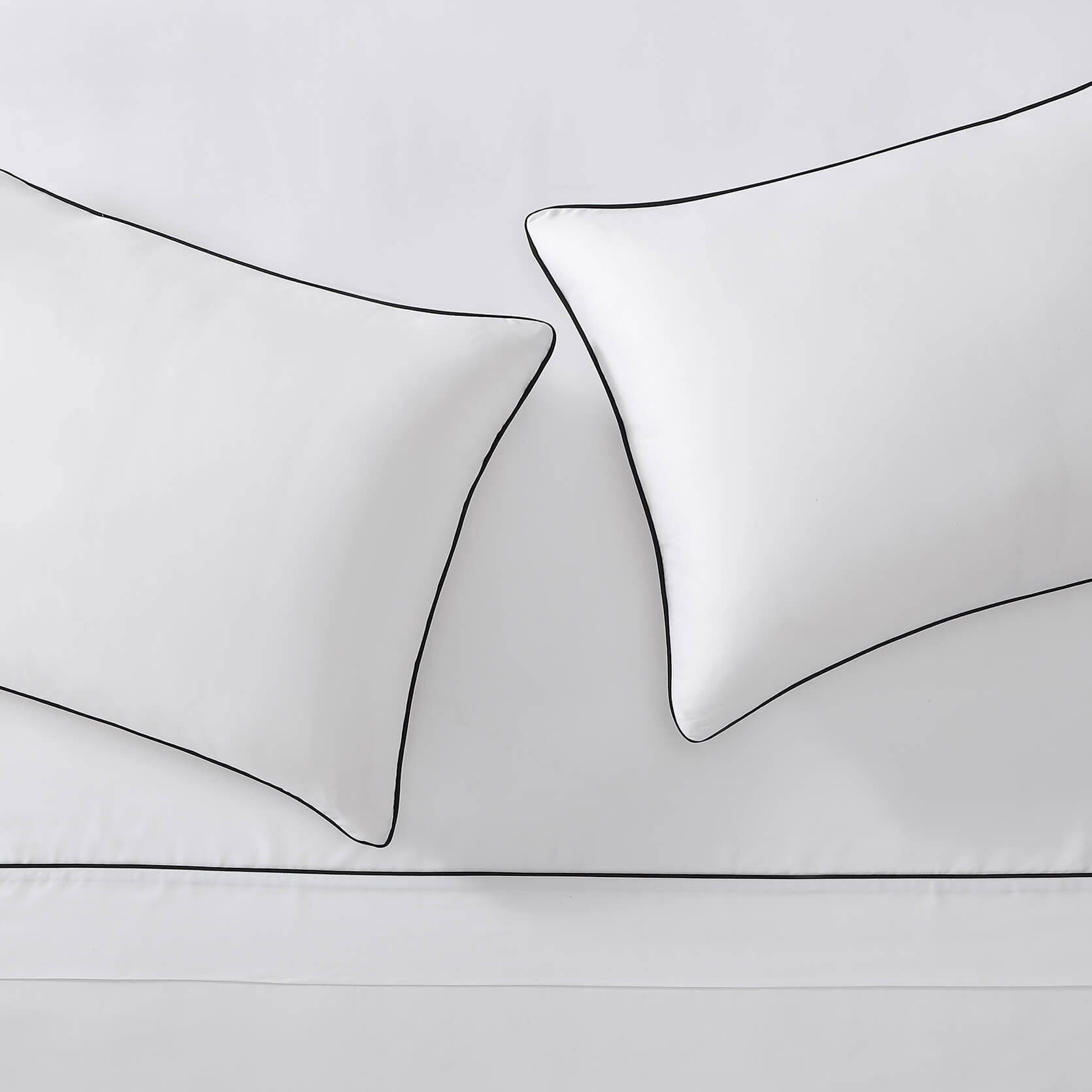 Lumière Luxe Sham Set with Piping