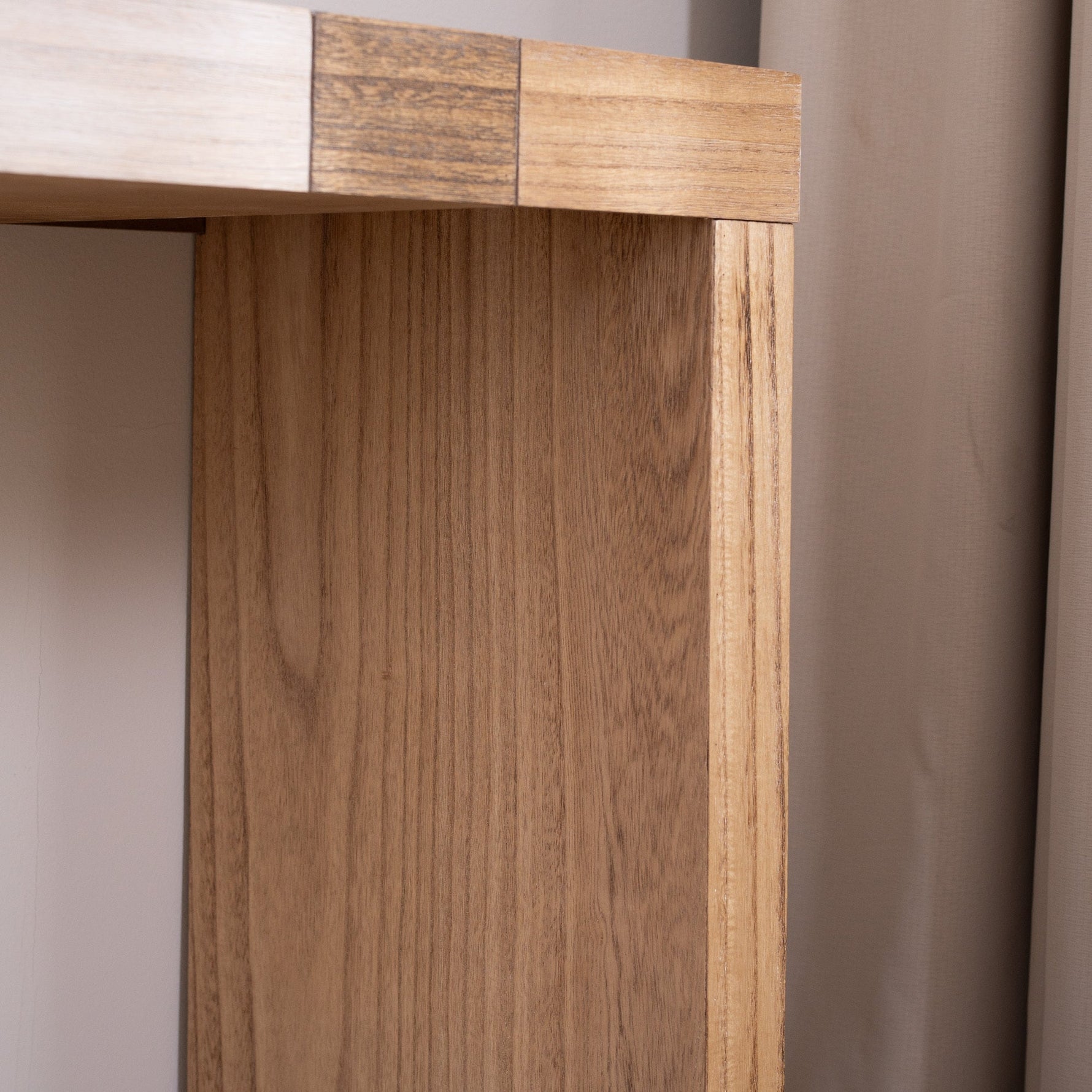 Modern Console Table, 62' Long Entryway Table with Chevron Patterned Top