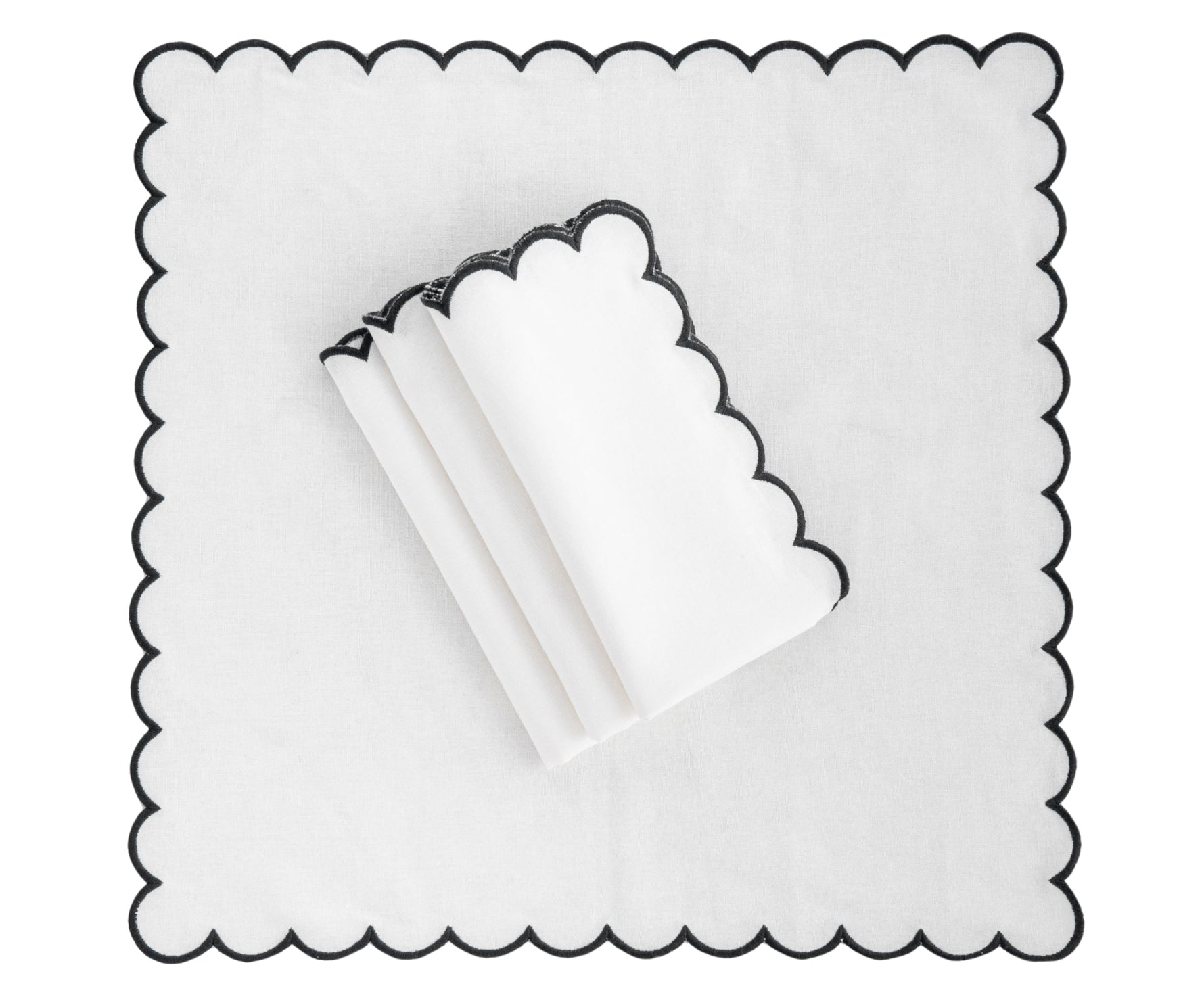Napkins Black and White - Closewave Scalloped Edge