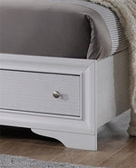 Traditional Style Queen 4 Pc Storage Bedroom Set Made with Wood in White