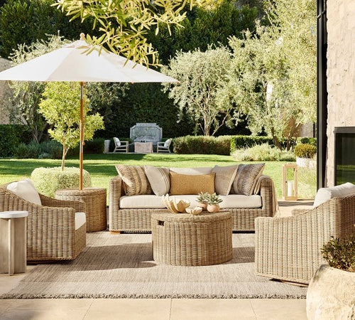 <b>Outdoor Furniture</b>