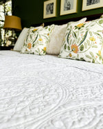 Medallion Scalloped Edge Oversized Bedspread Set