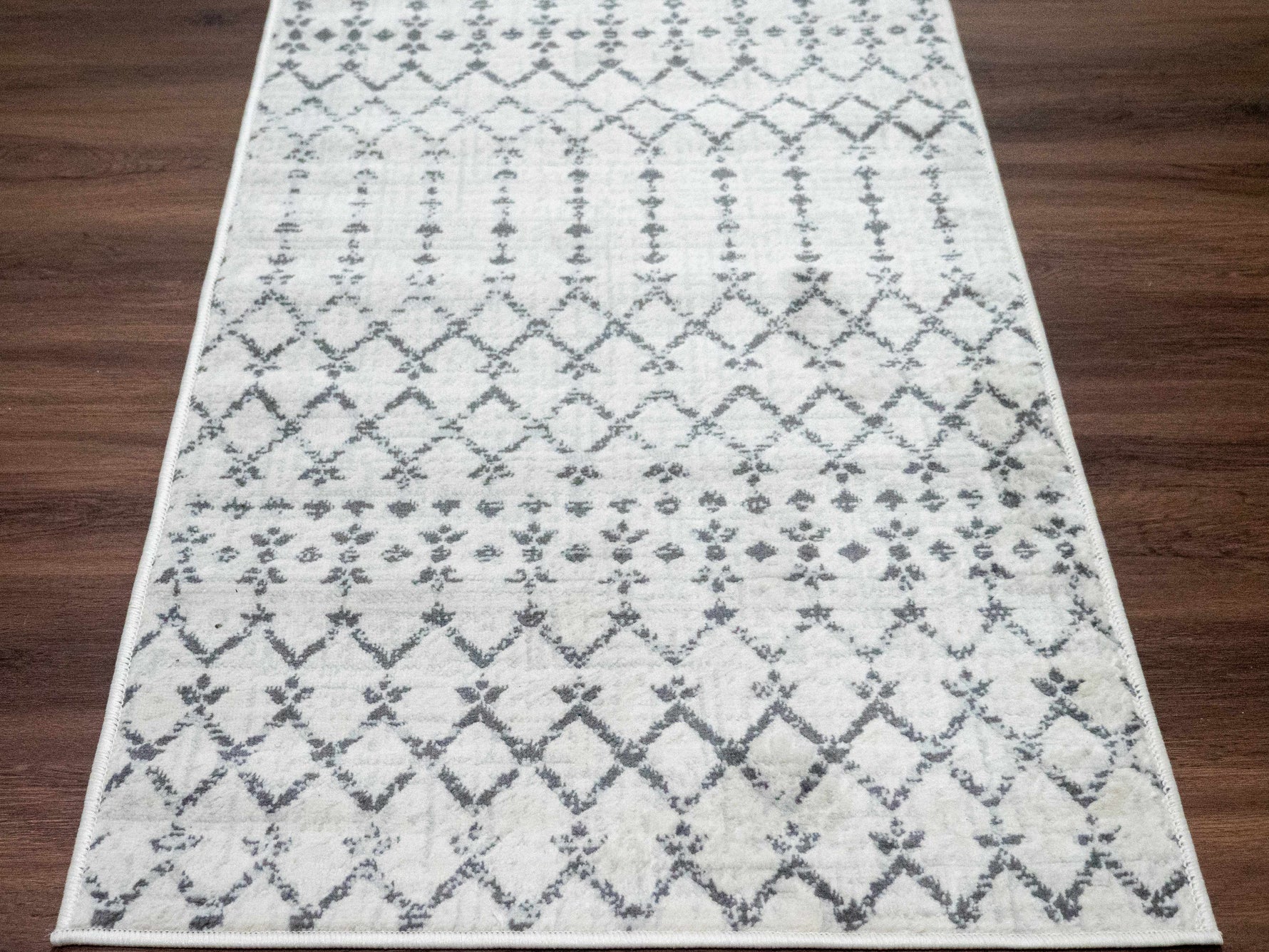 Tigri Aztec 2310 Ivory Rug - Clearance