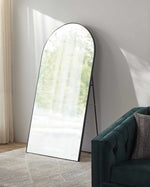 Yagodnoye Mirror